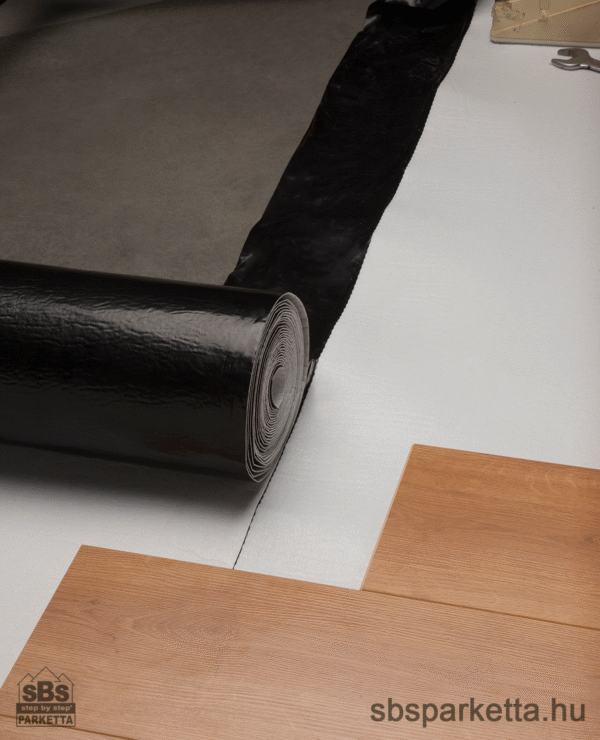 026850 - FLOORMAT PREMIUM PLUS 90 PADLÓ ALÁTÉTLEMEZ PÁRAZÁRÓ FÓLIÁVAL - T14701 - 1,8mm - 15m2/Tekercs