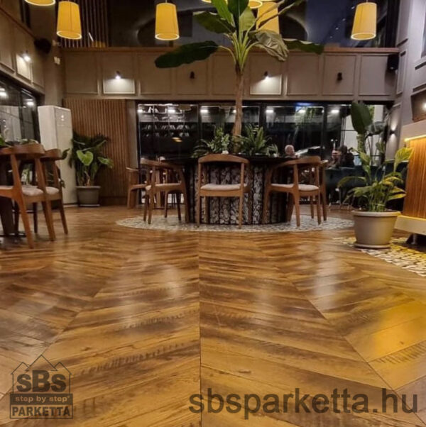 014990 - ASTON LOUISE - CHEVRON laminált padló - BRERA - 8mm_AC4/32_4V - Image 2