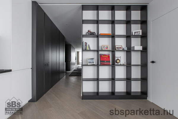 027990-FREVINI - BASICA - Medium smoked Tölgy Character Lakkozott - MULTI LAYER/TÖBBRÉTEGŰ - Kefélt Pácolt Szalagparketta – PEARL RIVER PLANK – M4V (2,38 m2/cs/6db) - Image 3